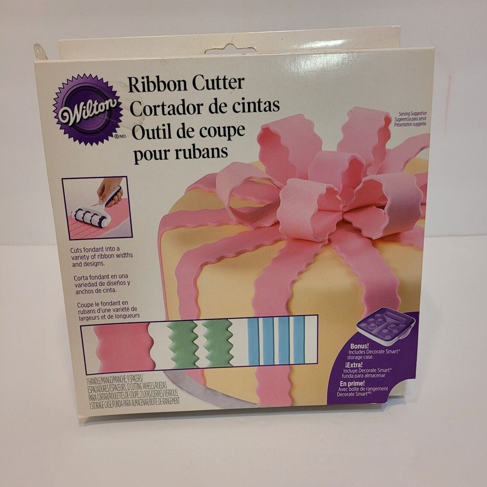 Wilton Fondant Ribbon Cutter Set with Bonus Storage Case Cake Decorating